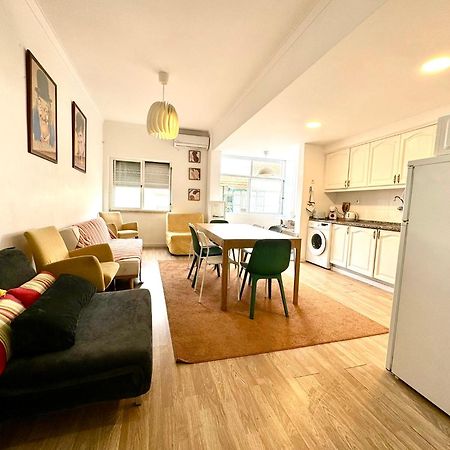 Almada Big Flat Next To Lisbon And Caparica Beach Exteriör bild