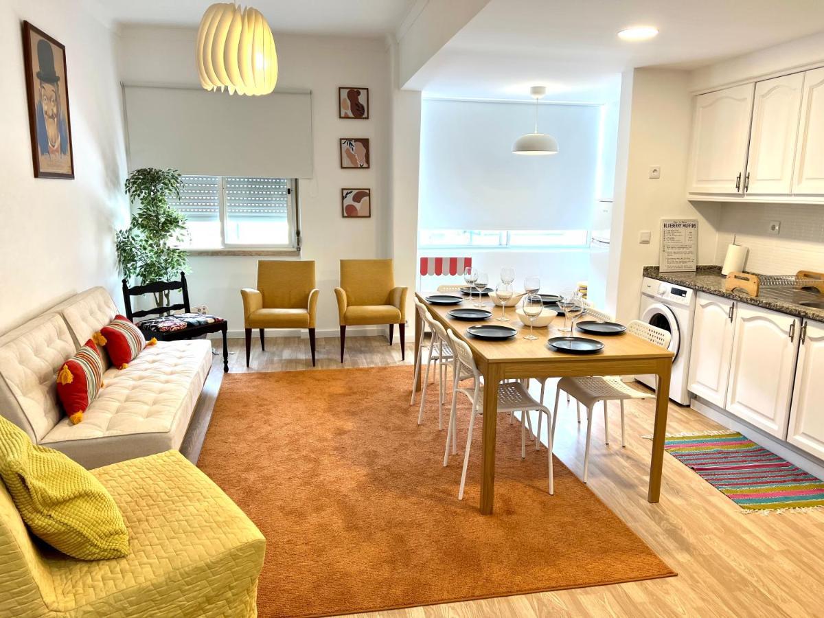 Almada Big Flat Next To Lisbon And Caparica Beach Exteriör bild